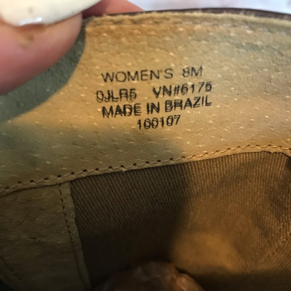 L. L. Bean brown leather boots size 8 made in Brazil - Picture 2 of 8